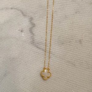 Mother of Pearl clover necklace